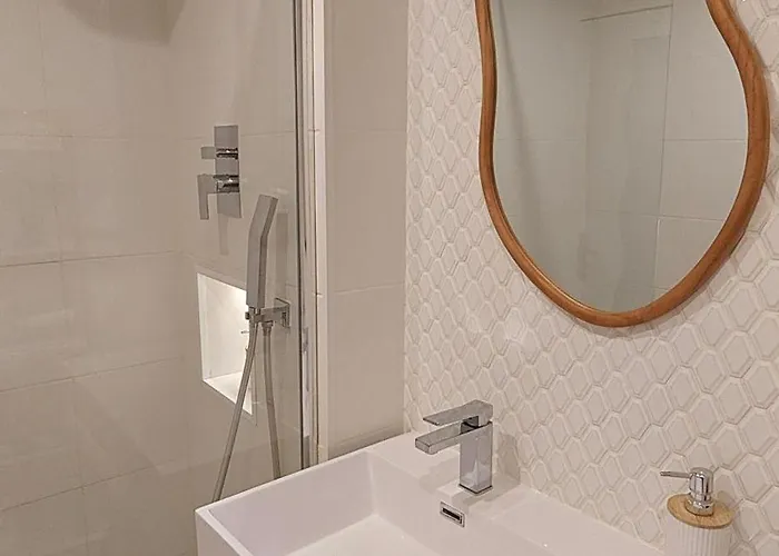 Διαμέρισμα Beach4you - *